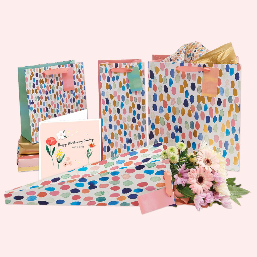 Mother's day gift wrap. plant gifting bag. Mother's day card